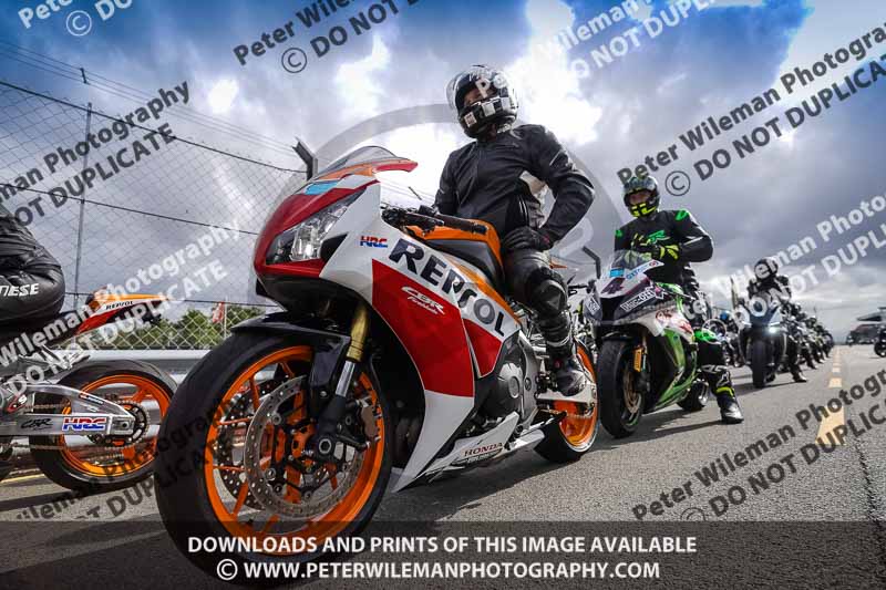 donington no limits trackday;donington park photographs;donington trackday photographs;no limits trackdays;peter wileman photography;trackday digital images;trackday photos